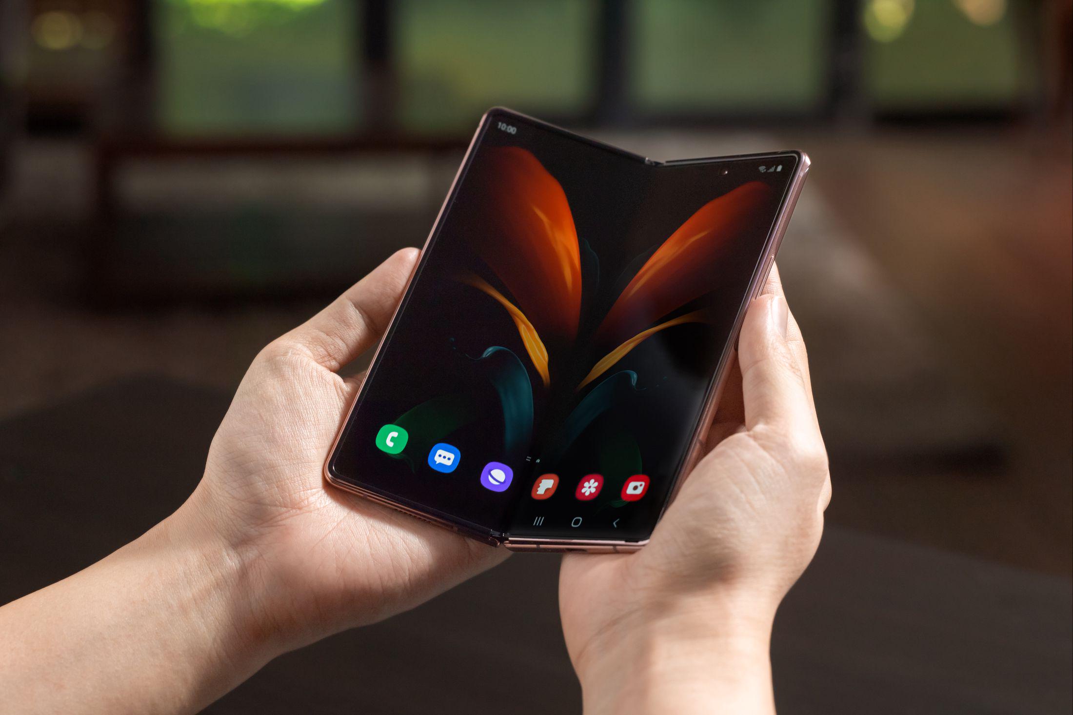 Samsung выпускает новую Android-раскладушку
